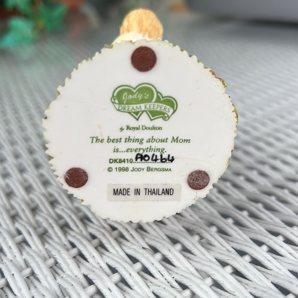 Jody’s Dream Keepers The Best Thing About Mom is Everything - Picture 5 of 5